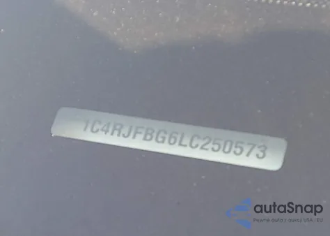 2020 Jeep Grand Cherokee Limited 4X4 from USA, damaged, VIN 1C4RJFBG6LC250573